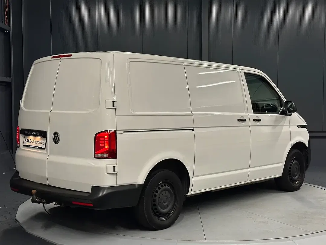Volkswagen Transporter - Thumbnail 3