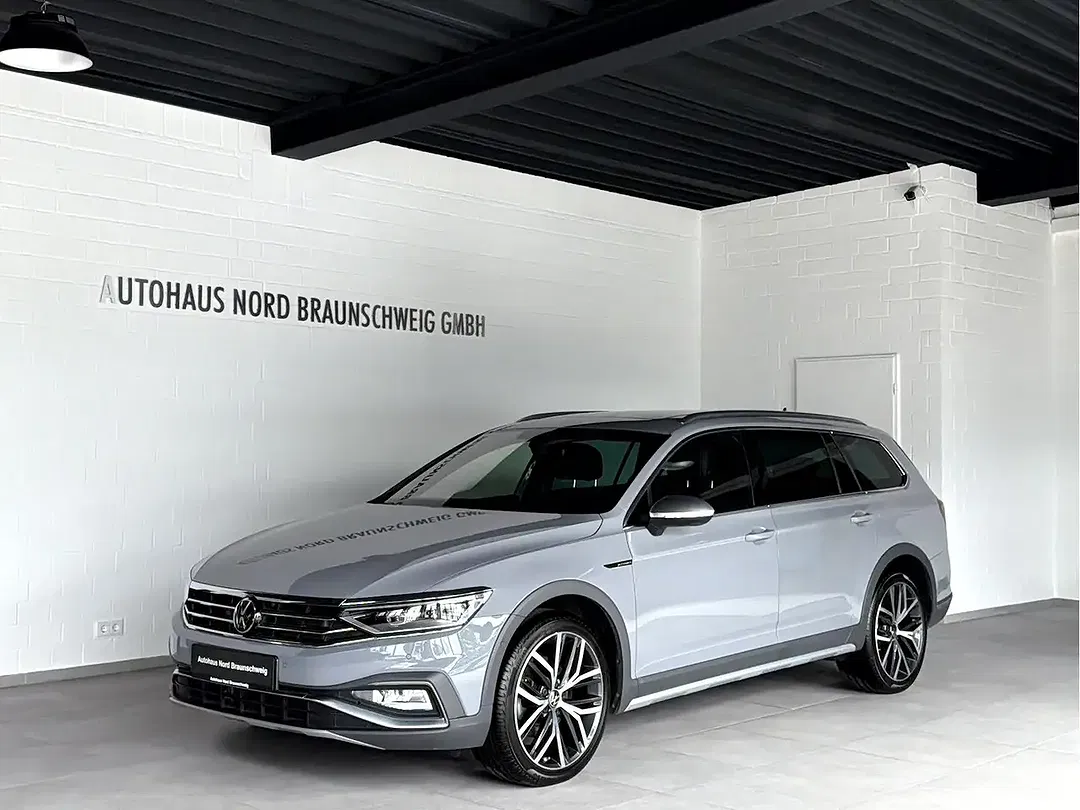 Volkswagen Passat Alltrack - Thumbnail 1