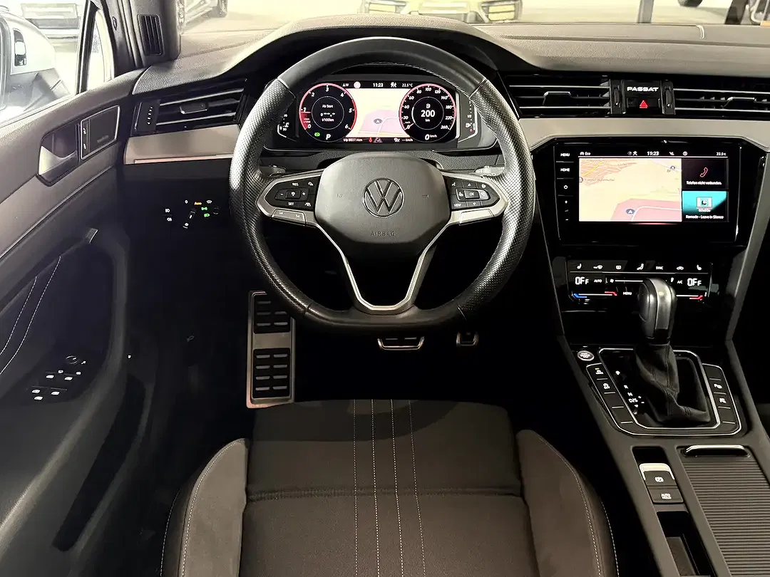 Volkswagen Passat Alltrack - Thumbnail 12