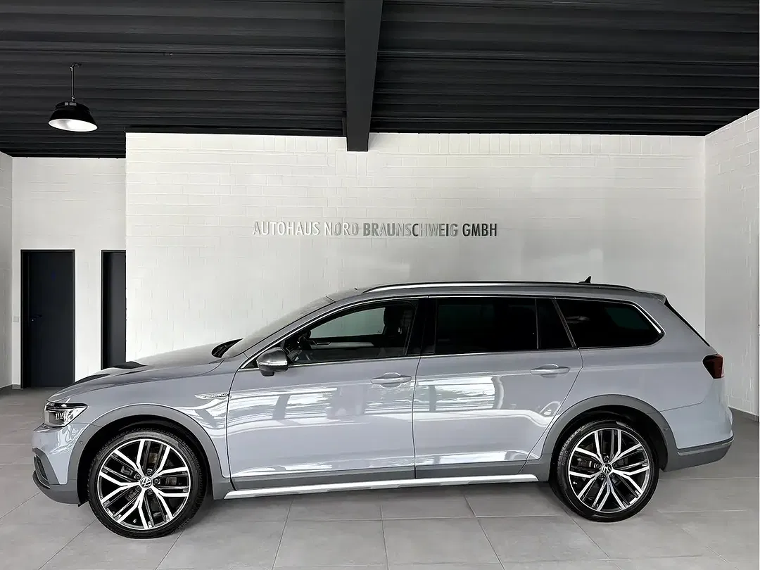 Volkswagen Passat Alltrack - Thumbnail 3