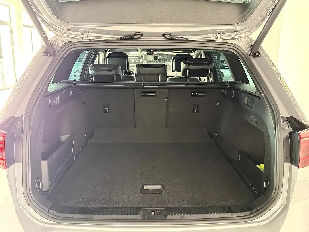 Volkswagen Passat Alltrack - Thumbnail 7