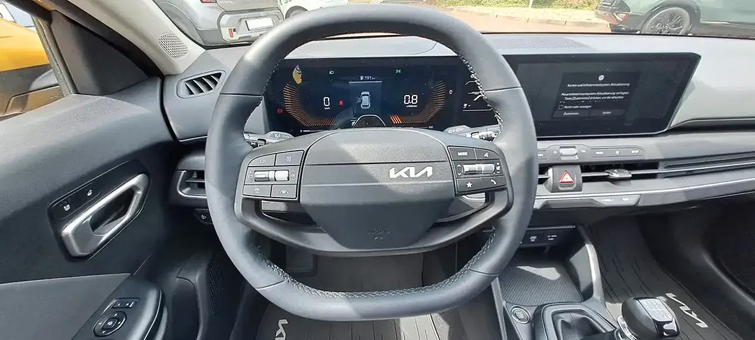 Kia K4 - Thumbnail 17