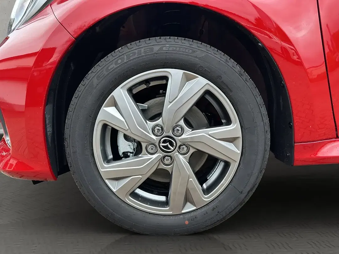 Mazda 2 - Thumbnail 6
