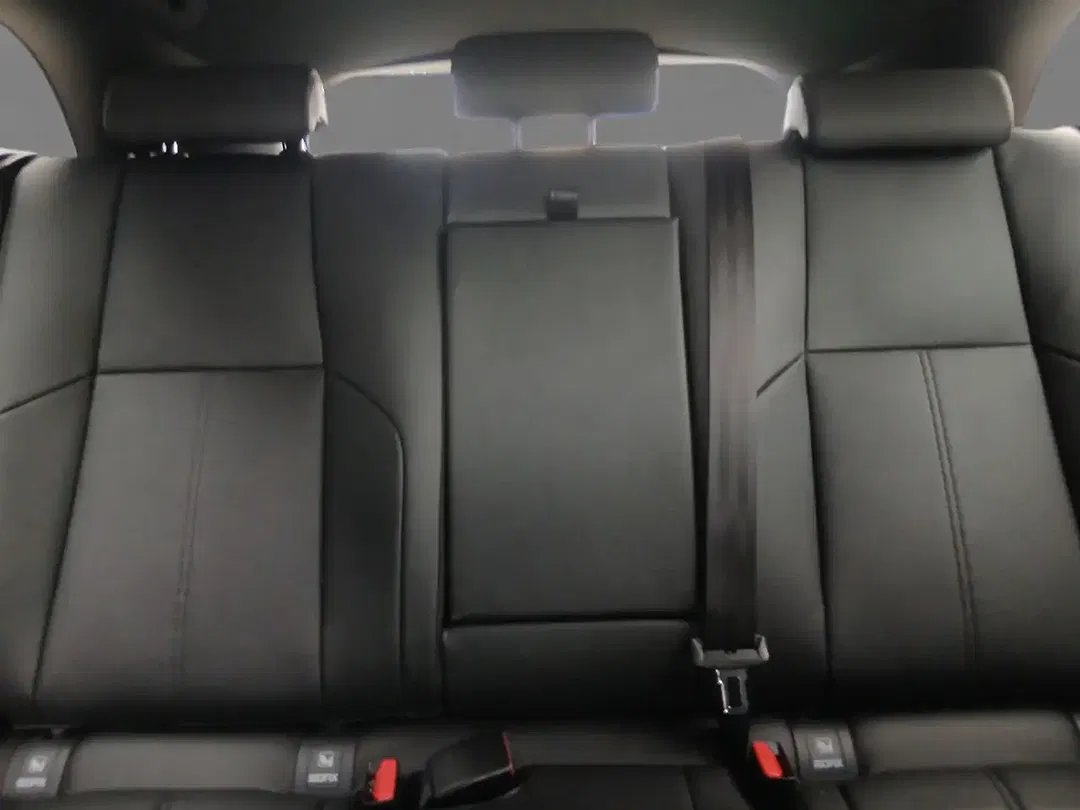 Land Rover Range Rover Velar - Thumbnail 10