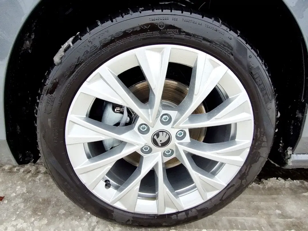 Skoda Superb - Thumbnail 14