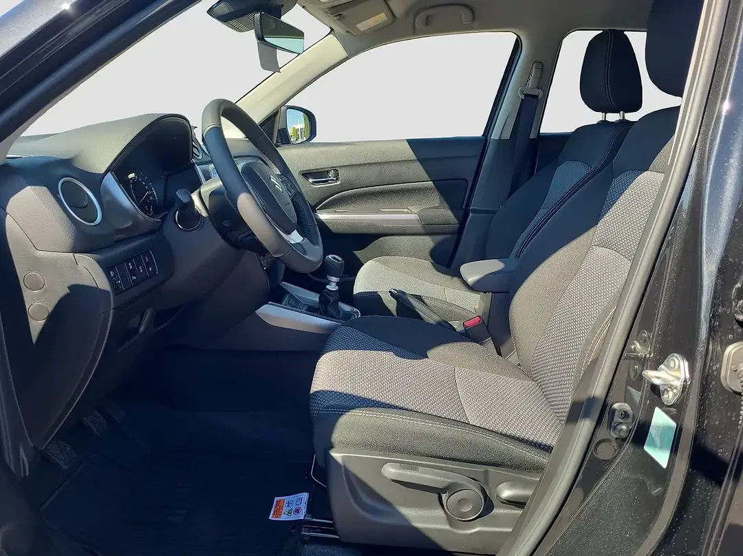 Suzuki Vitara - Thumbnail 9