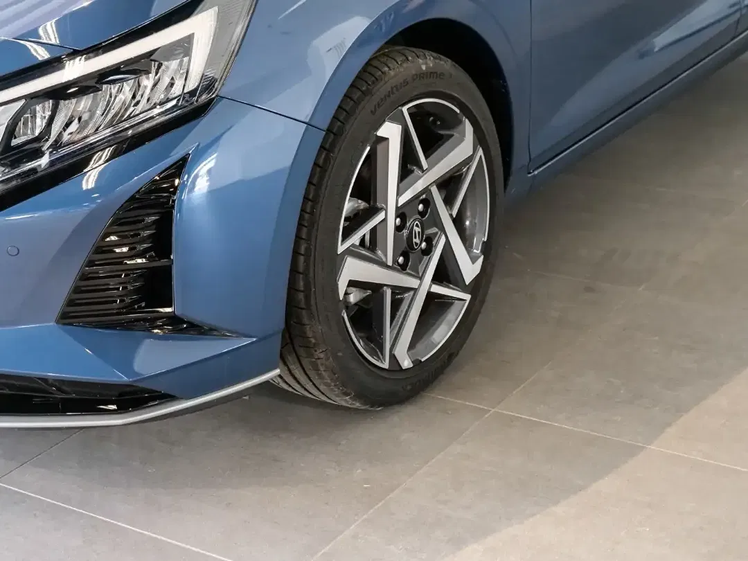 Hyundai i20 - Thumbnail 3