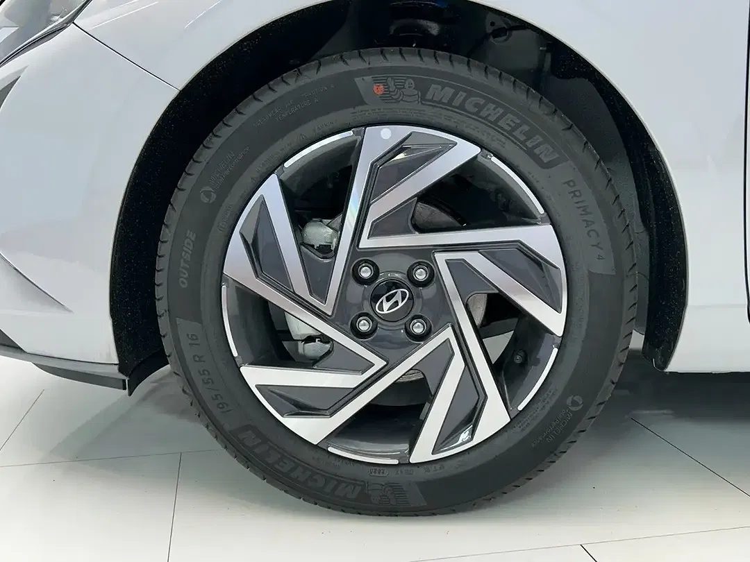 Hyundai i20 - Thumbnail 10