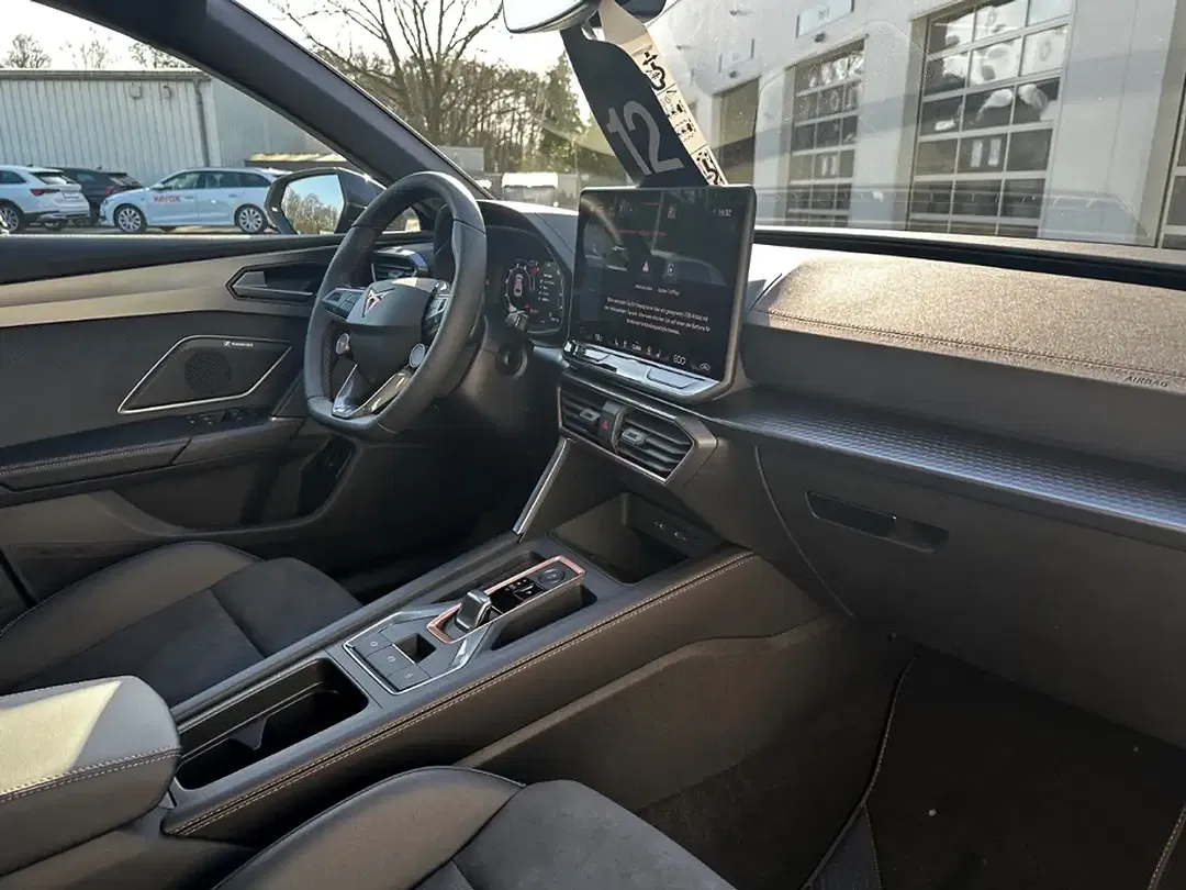 CUPRA Leon - Thumbnail 5