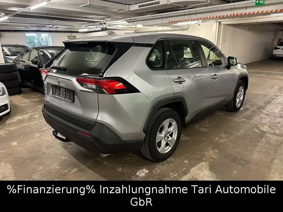 Toyota RAV 4 - Thumbnail 11