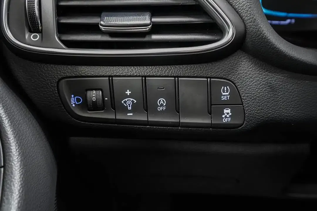 Hyundai i30 - Thumbnail 11