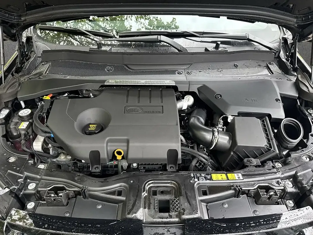 Land Rover Discovery Sport - Thumbnail 10