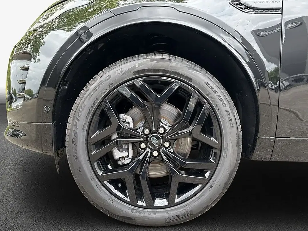 Land Rover Discovery Sport - Thumbnail 9