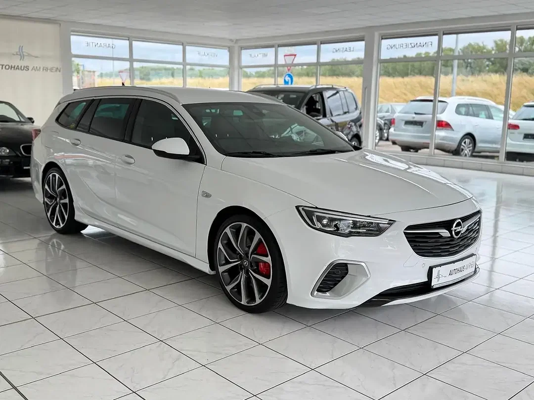 Opel Insignia - Afbeelding 1