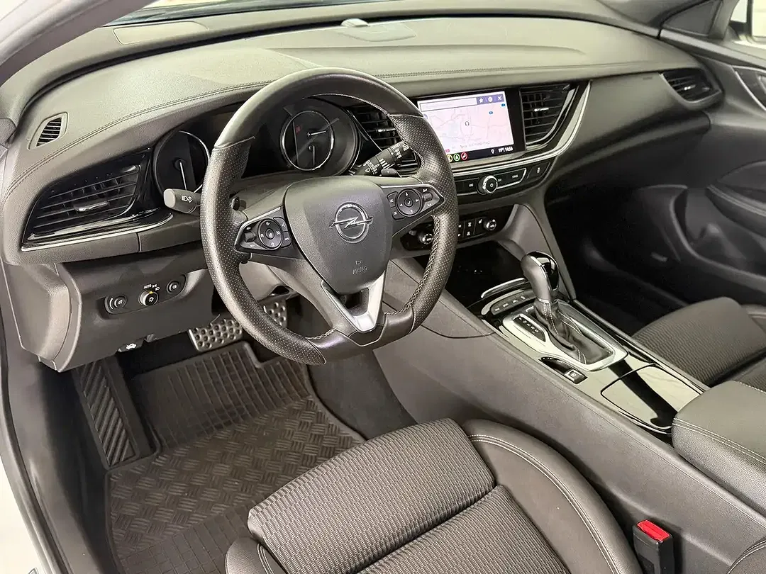 Opel Insignia - Thumbnail 11