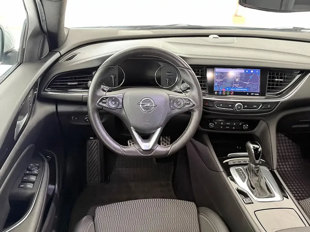 Opel Insignia - Thumbnail 12