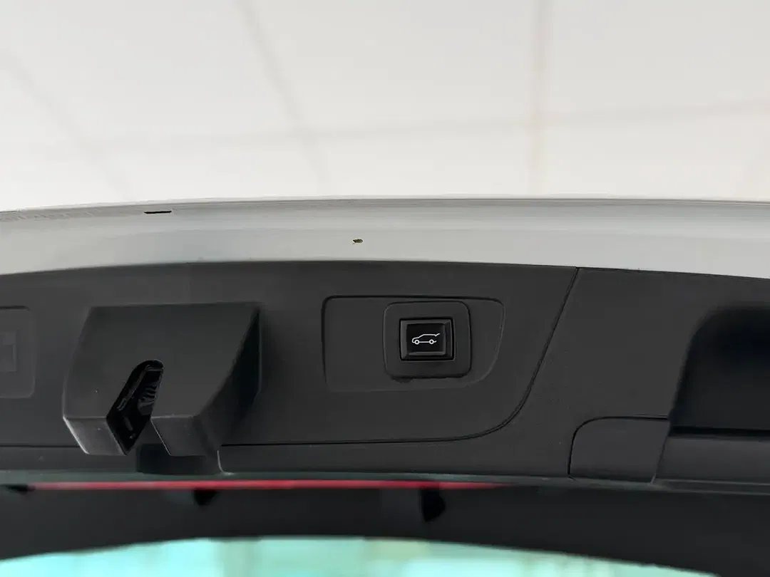 Opel Insignia - Thumbnail 9