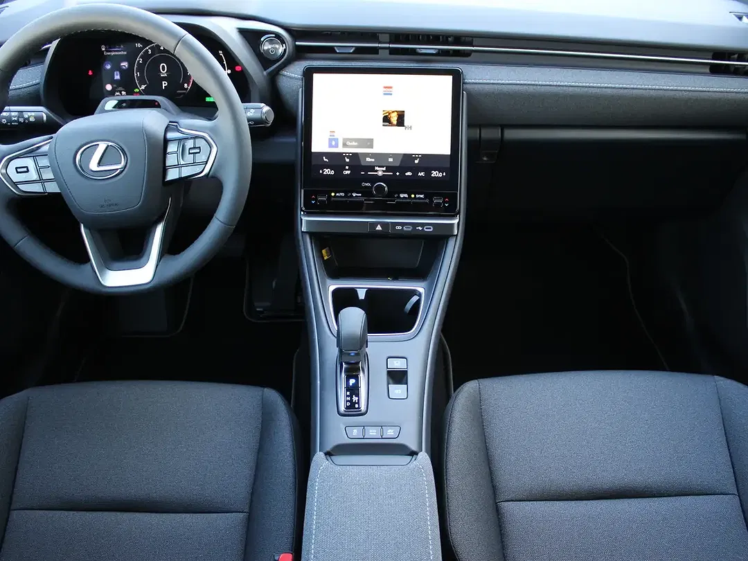 Lexus LBX - Thumbnail 13