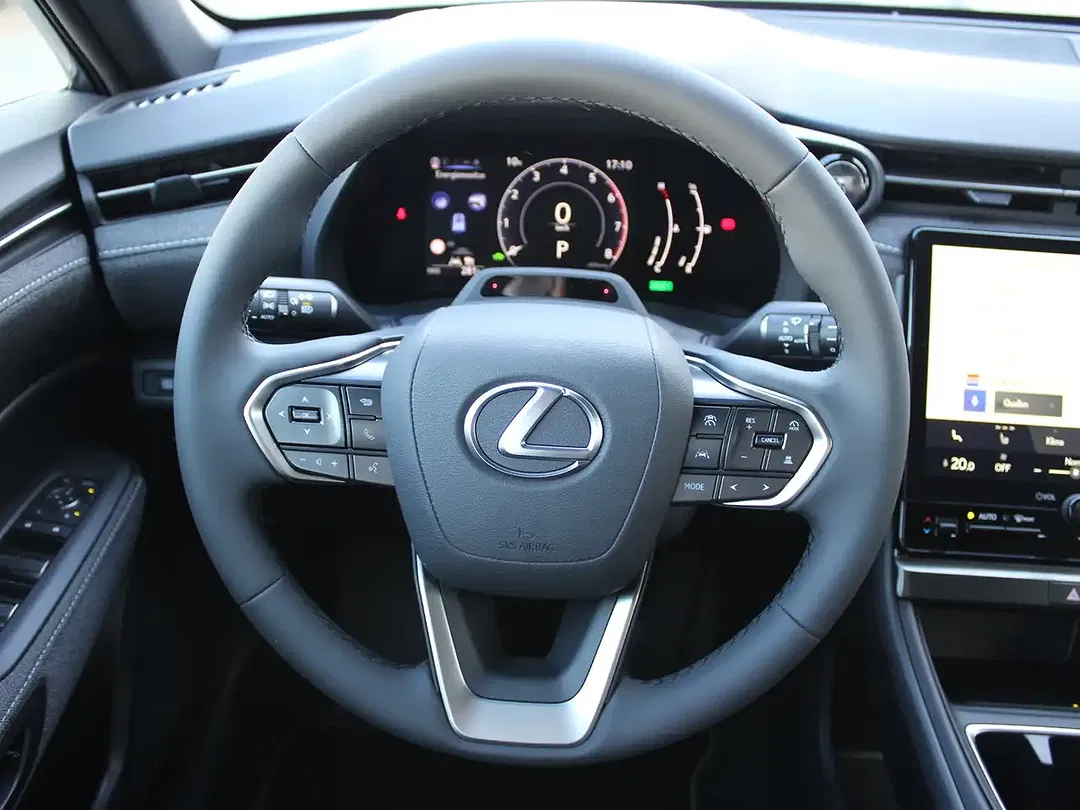 Lexus LBX - Thumbnail 14