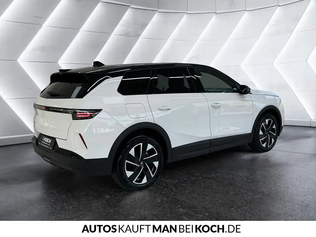 Opel Grandland - Thumbnail 3
