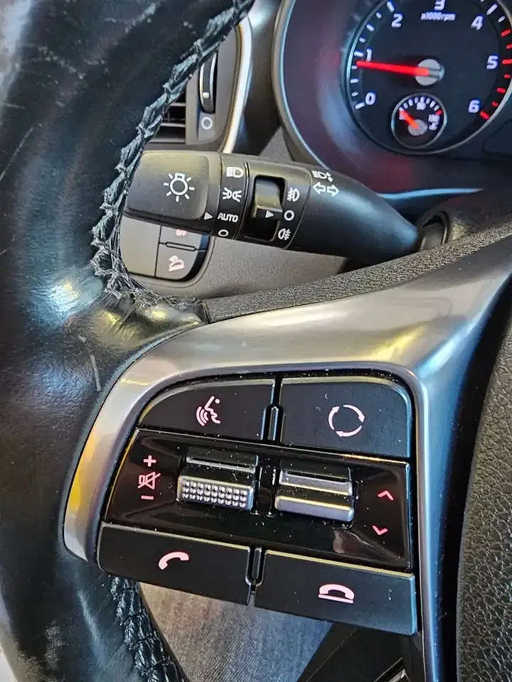 Kia Sorento - Thumbnail 11