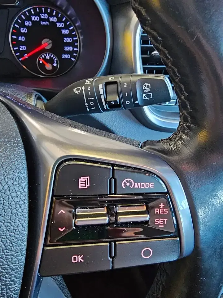 Kia Sorento - Thumbnail 12