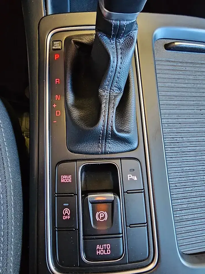 Kia Sorento - Thumbnail 15