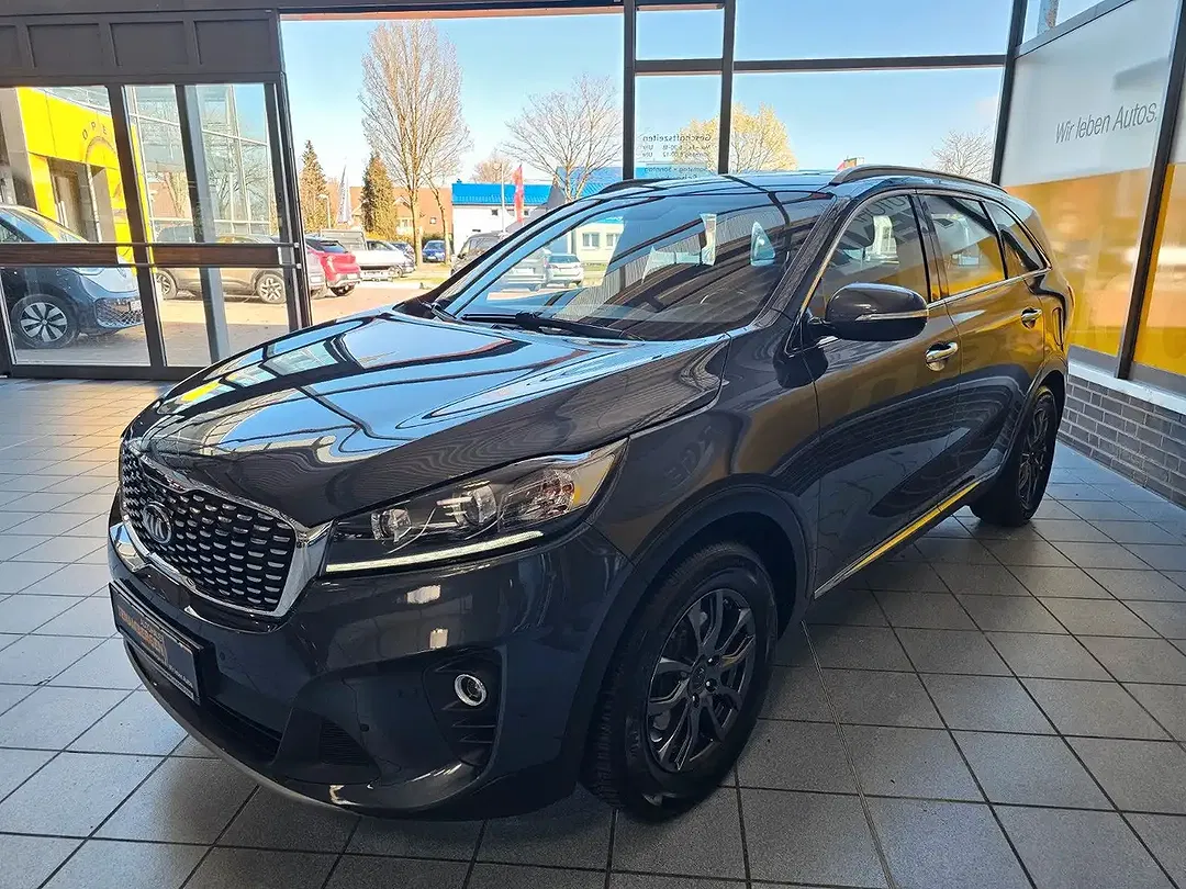 Kia Sorento - Thumbnail 2