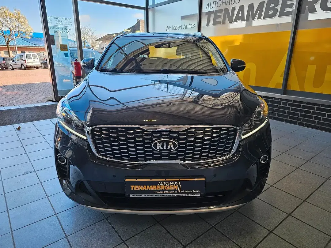 Kia Sorento - Thumbnail 4