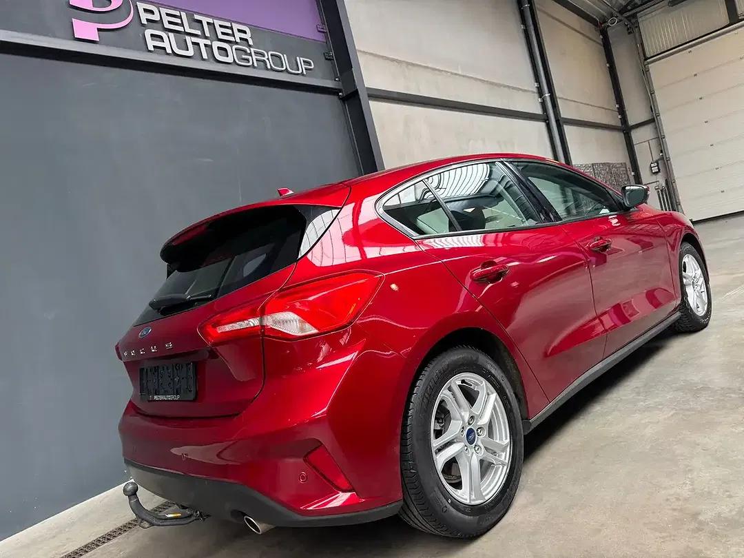 Ford Focus - Thumbnail 4