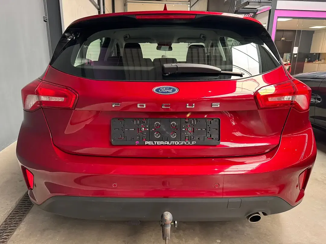 Ford Focus - Thumbnail 5