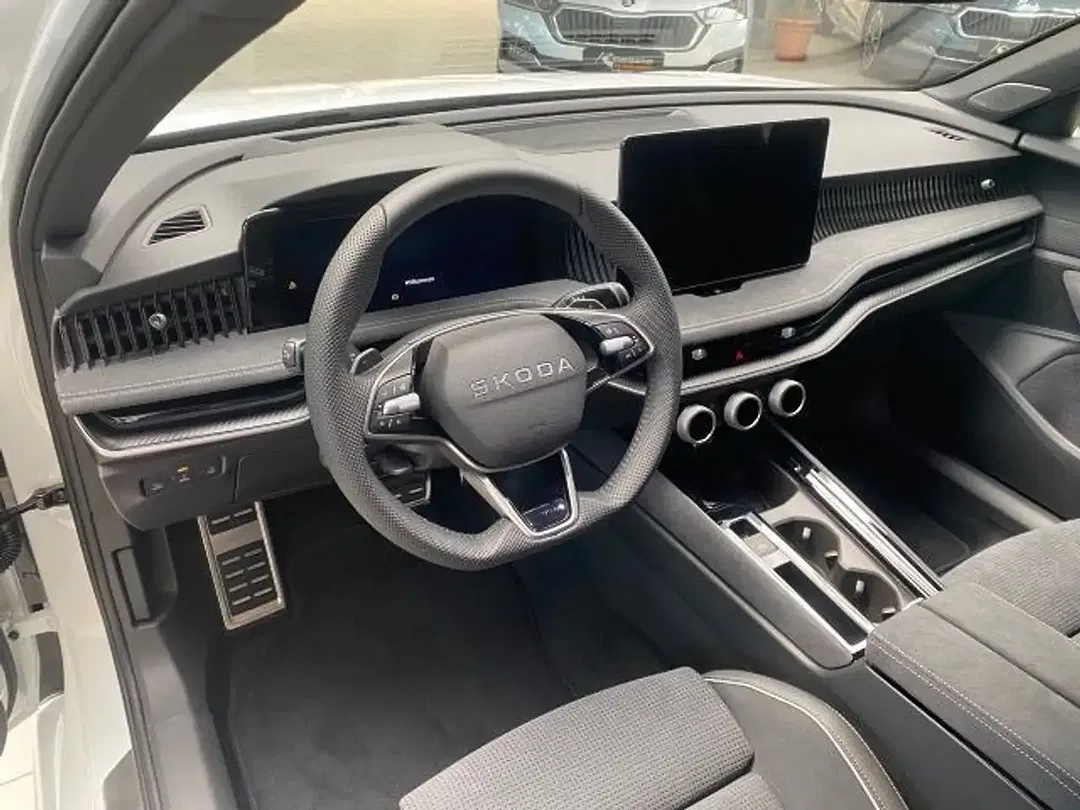 Skoda Superb - Thumbnail 11