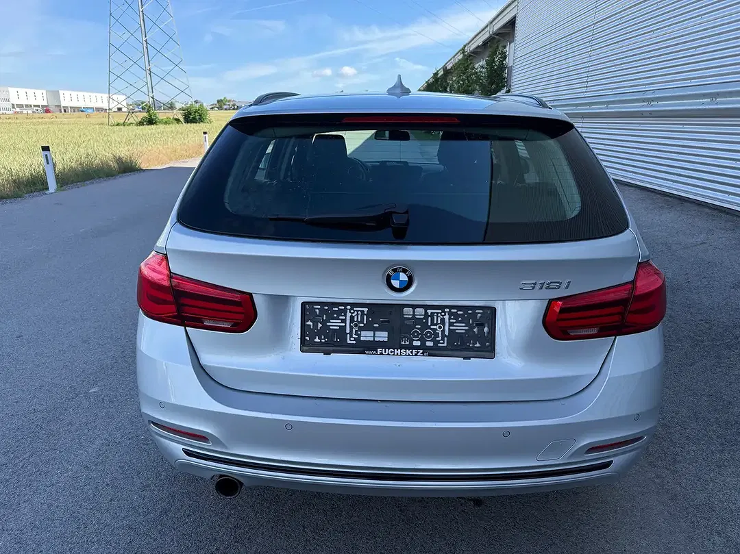 BMW 318 - Thumbnail 6