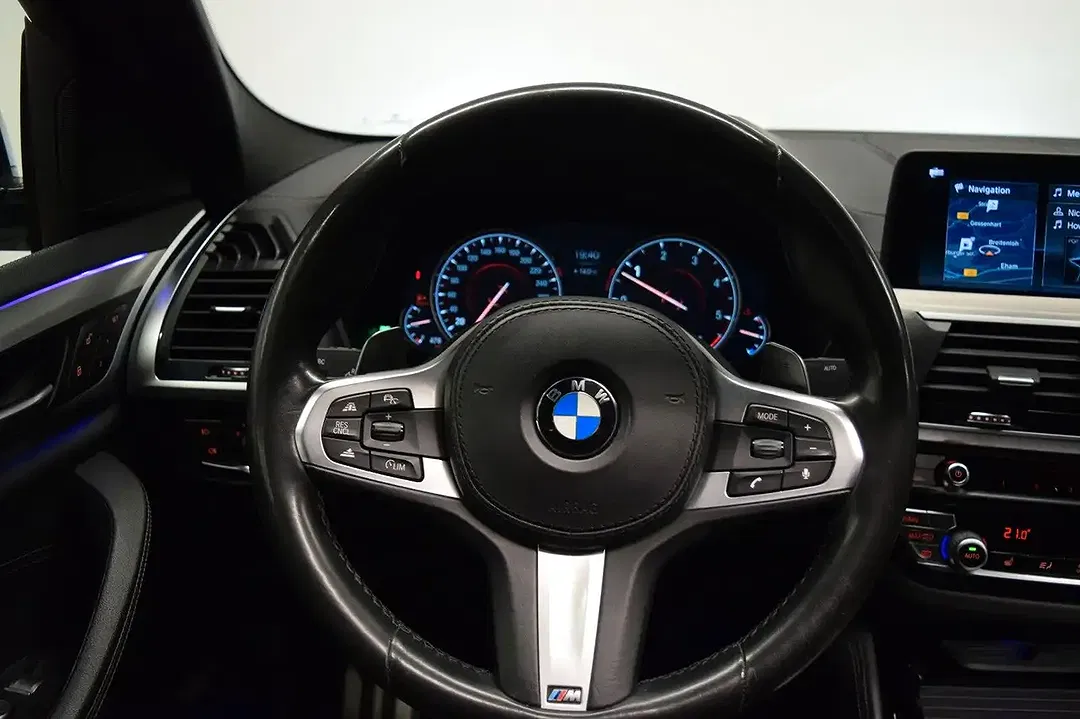 BMW X4 M - Thumbnail 11