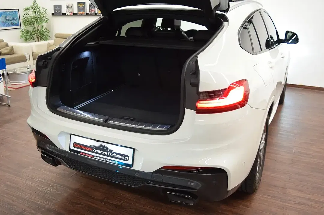BMW X4 M - Thumbnail 5