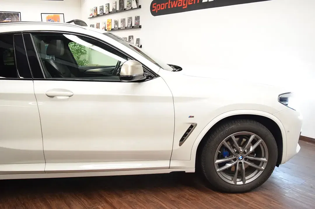 BMW X4 M - Thumbnail 8