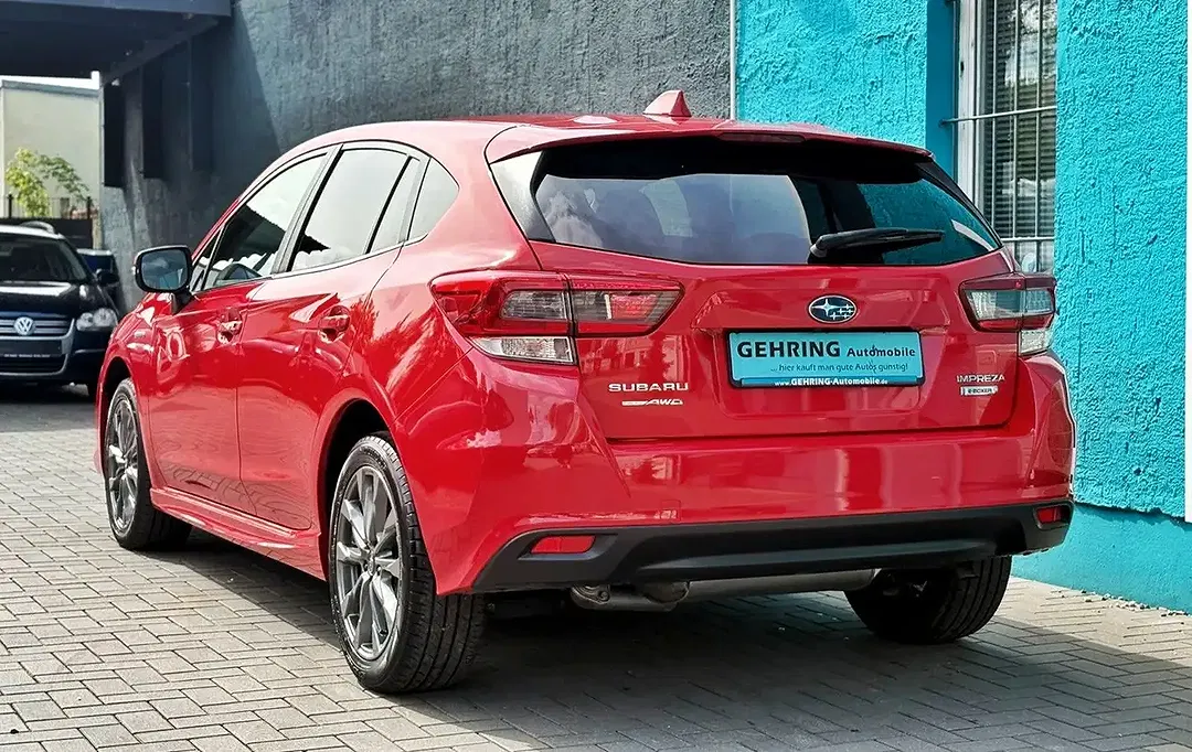 Subaru Impreza - Thumbnail 7