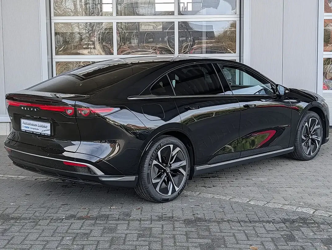Mazda 6e - Thumbnail 6