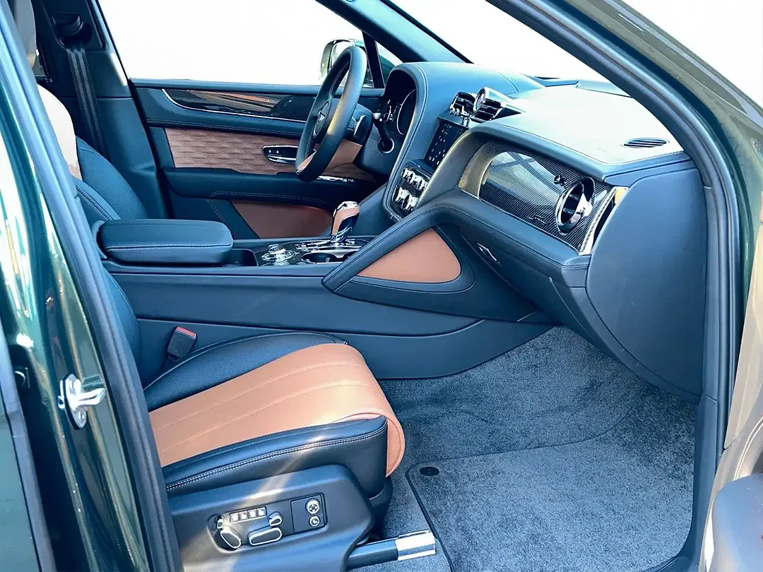 Bentley Bentayga - Thumbnail 10