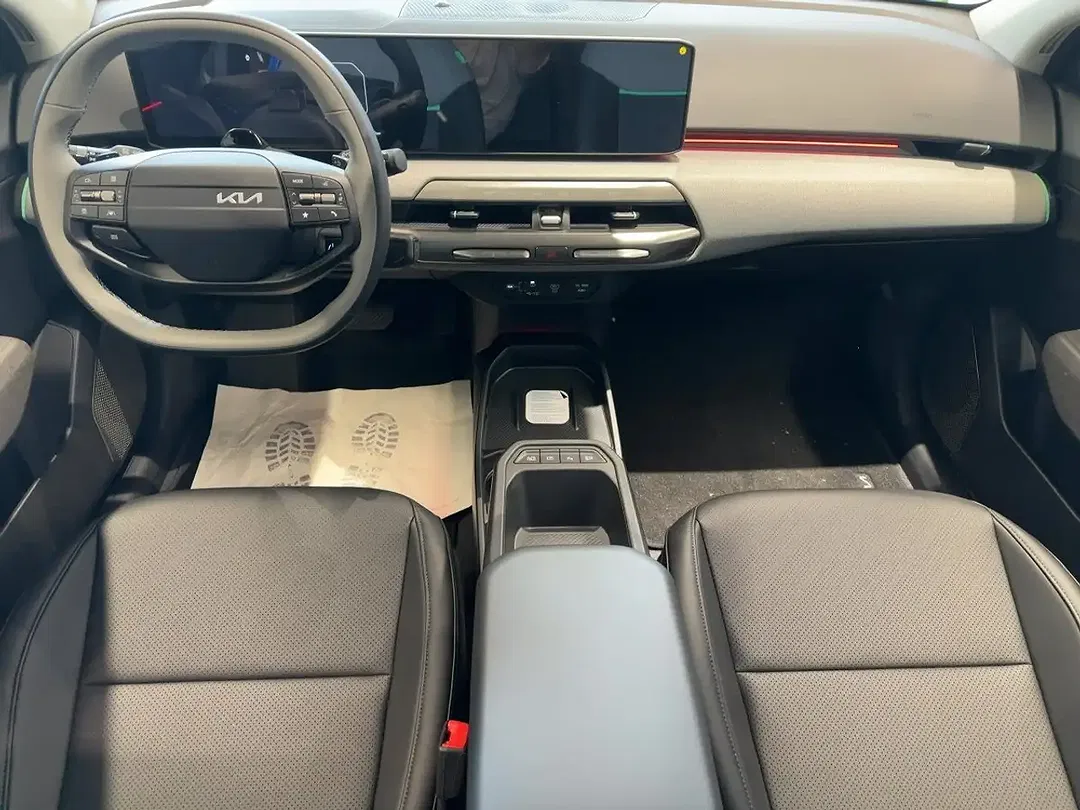 Kia EV4 - Thumbnail 8