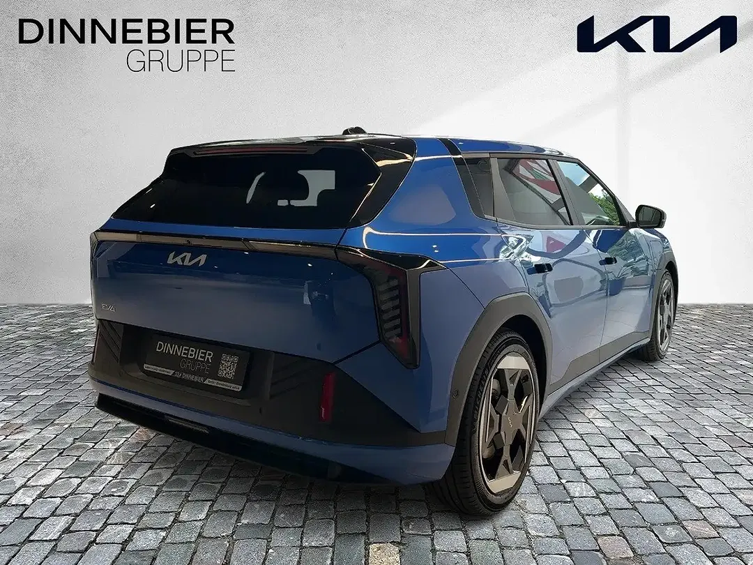 Kia EV4 - Thumbnail 3