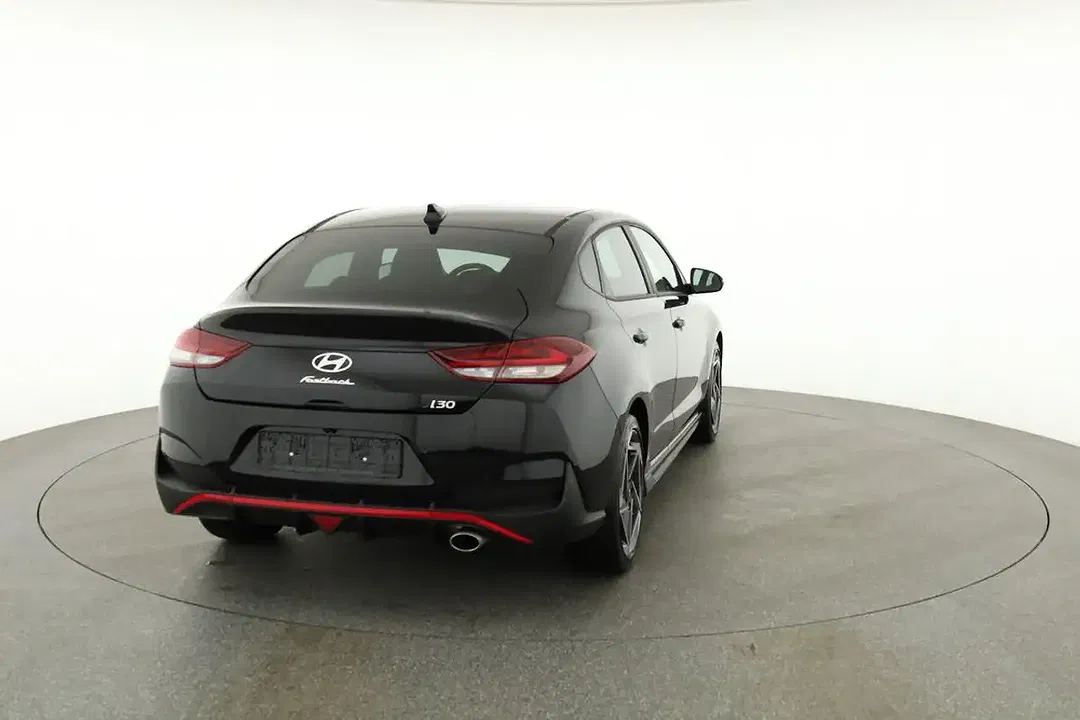 Hyundai i30 - Thumbnail 15
