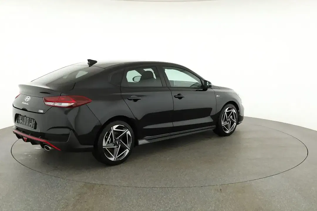 Hyundai i30 - Thumbnail 17