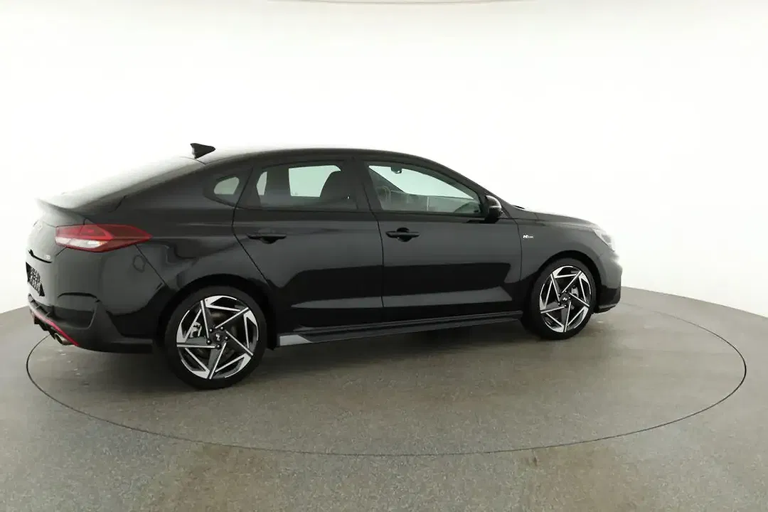 Hyundai i30 - Thumbnail 18