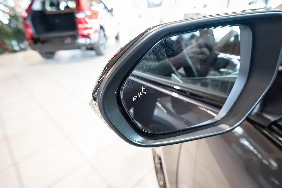 Mazda 2 - Thumbnail 10