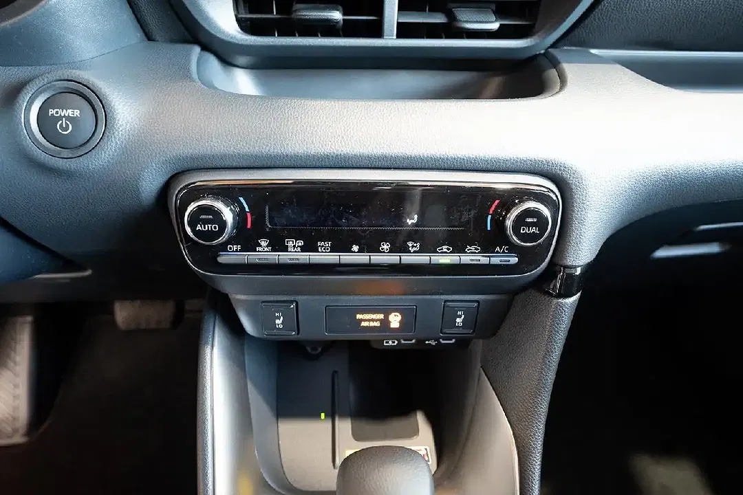 Mazda 2 - Thumbnail 13