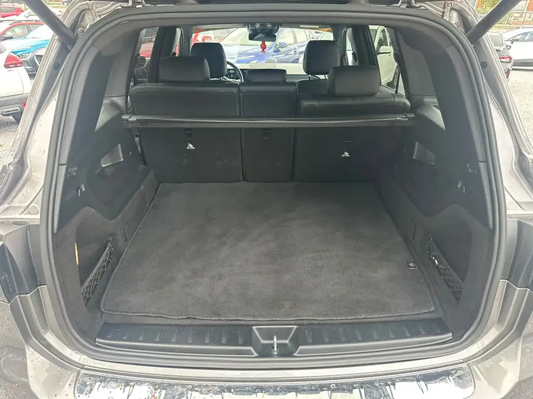 Mercedes-Benz GLB 180 - Thumbnail 9