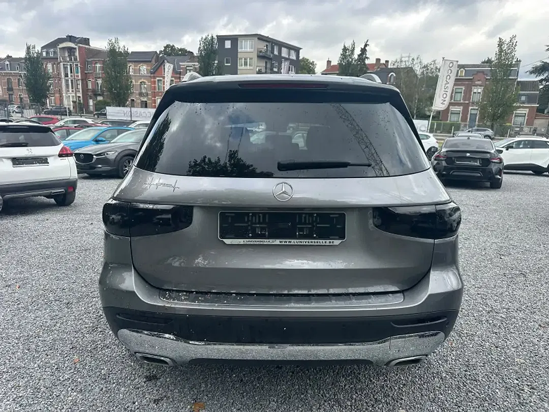 Mercedes-Benz GLB 180 - Thumbnail 2