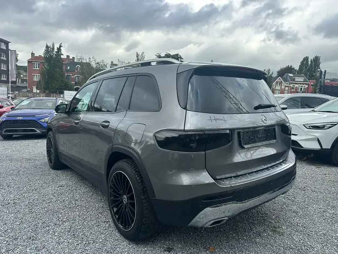 Mercedes-Benz GLB 180 - Thumbnail 3