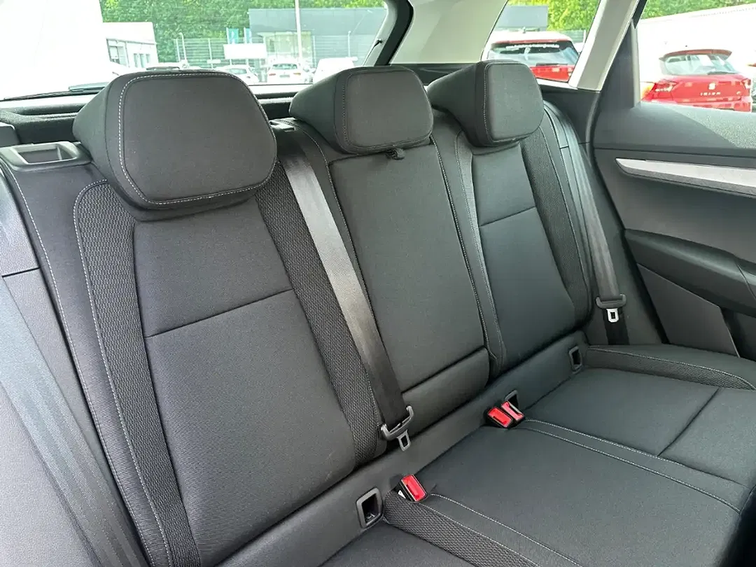 Skoda Karoq - Thumbnail 6
